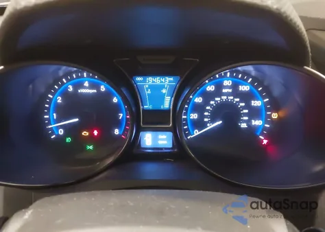 2013 Hyundai Veloster Turbo W/Black z USA, uszkodzony, nr VIN KMHTC6AE1DU115332